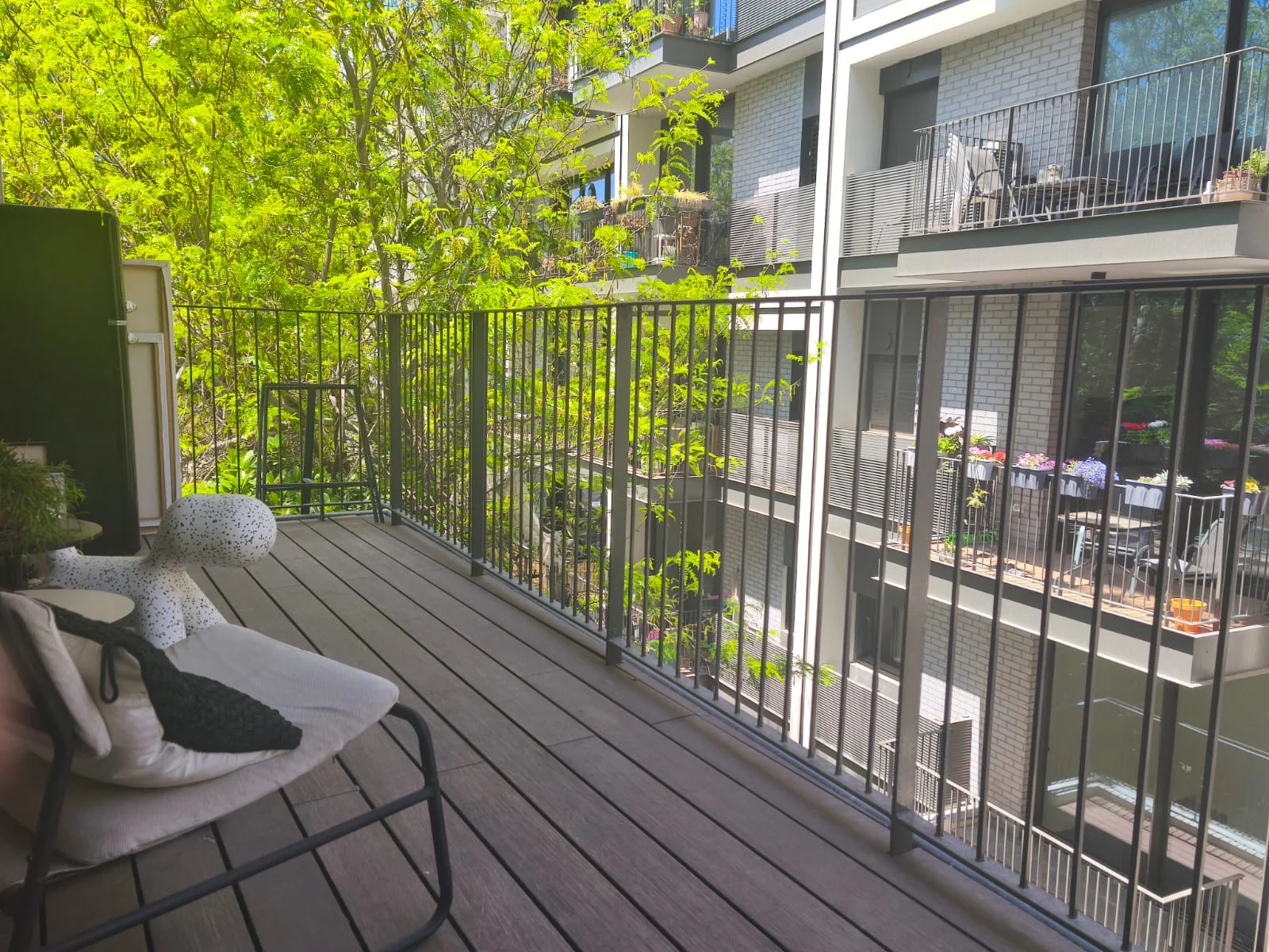 Terrasse avec vue verdoyante